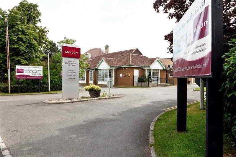 Mercure Swindon East Hotel And Spa Exterior foto